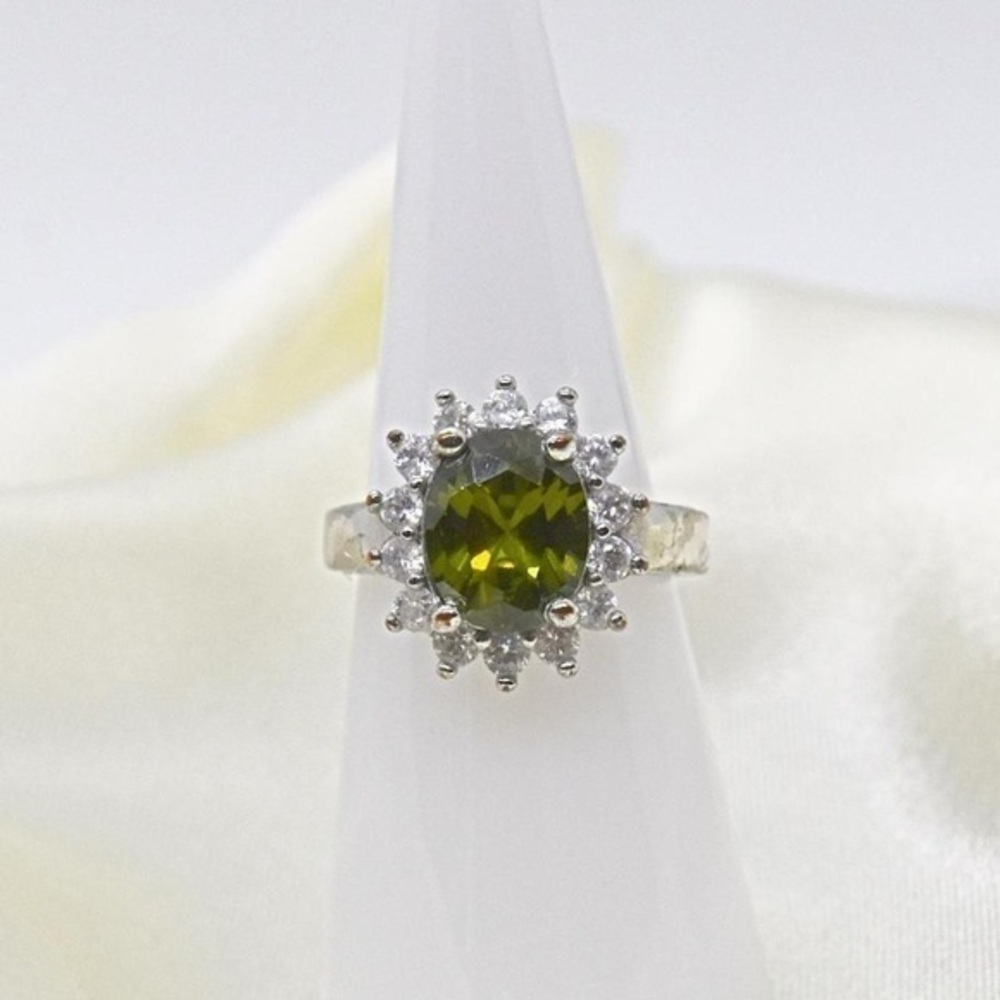 Green Crystal Ring